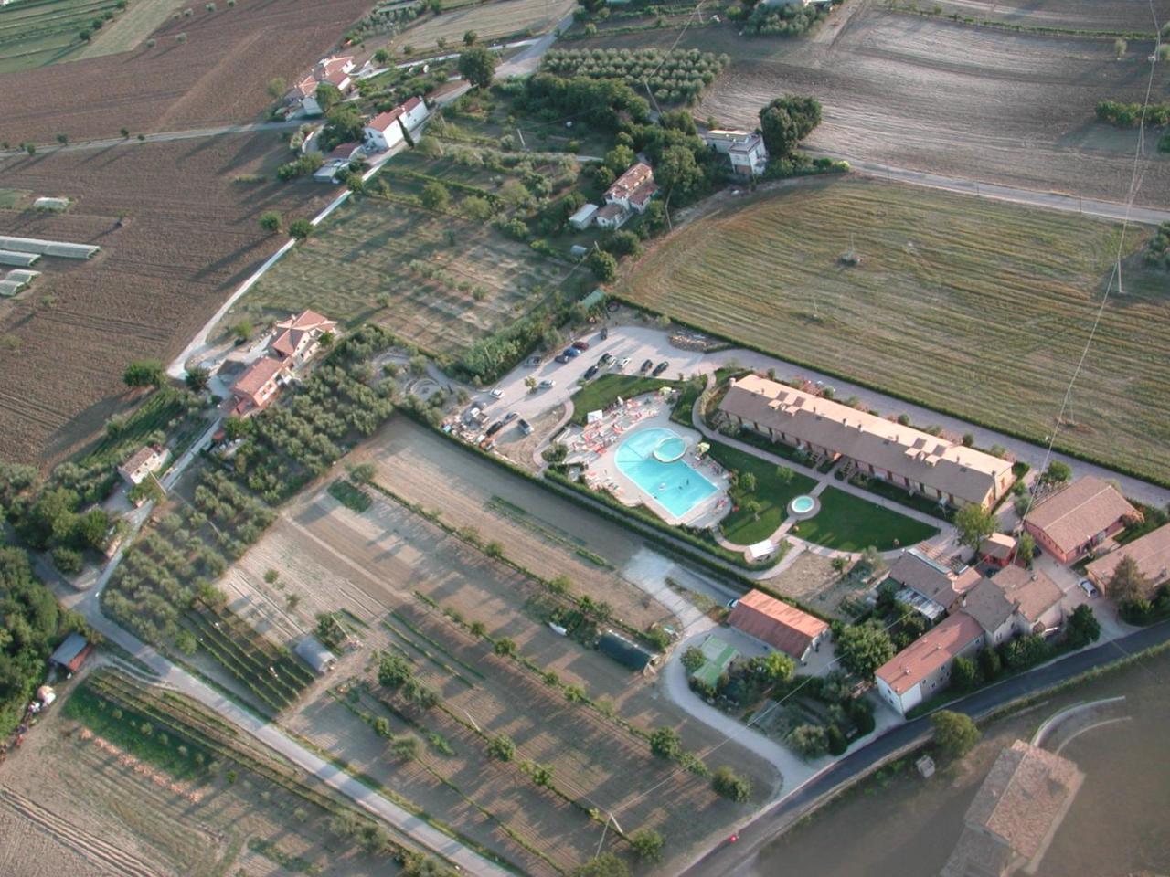 Valle Del Metauro Country House Монтемаджоре-аль-Метауро Экстерьер фото